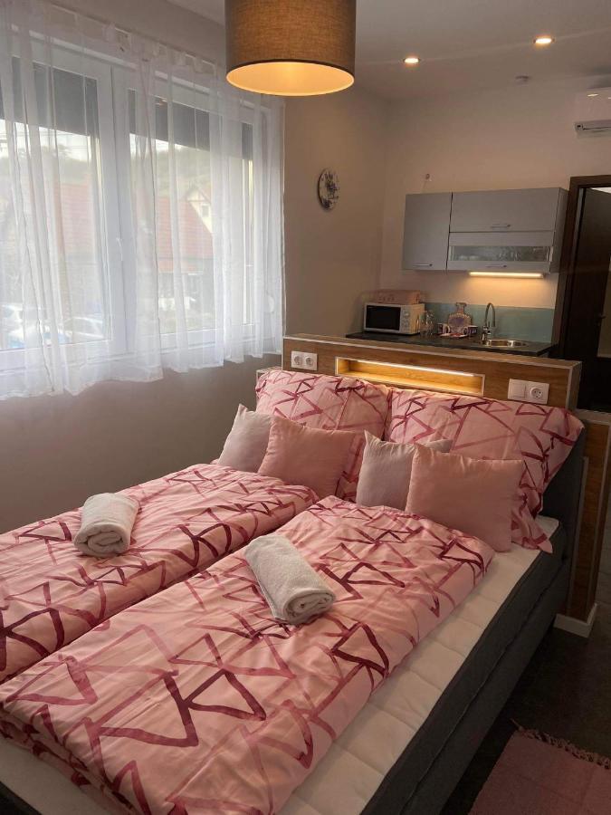 Villa Corner Tihany Exterior photo
