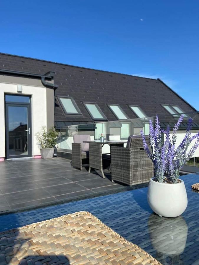 Villa Corner Tihany Exterior photo